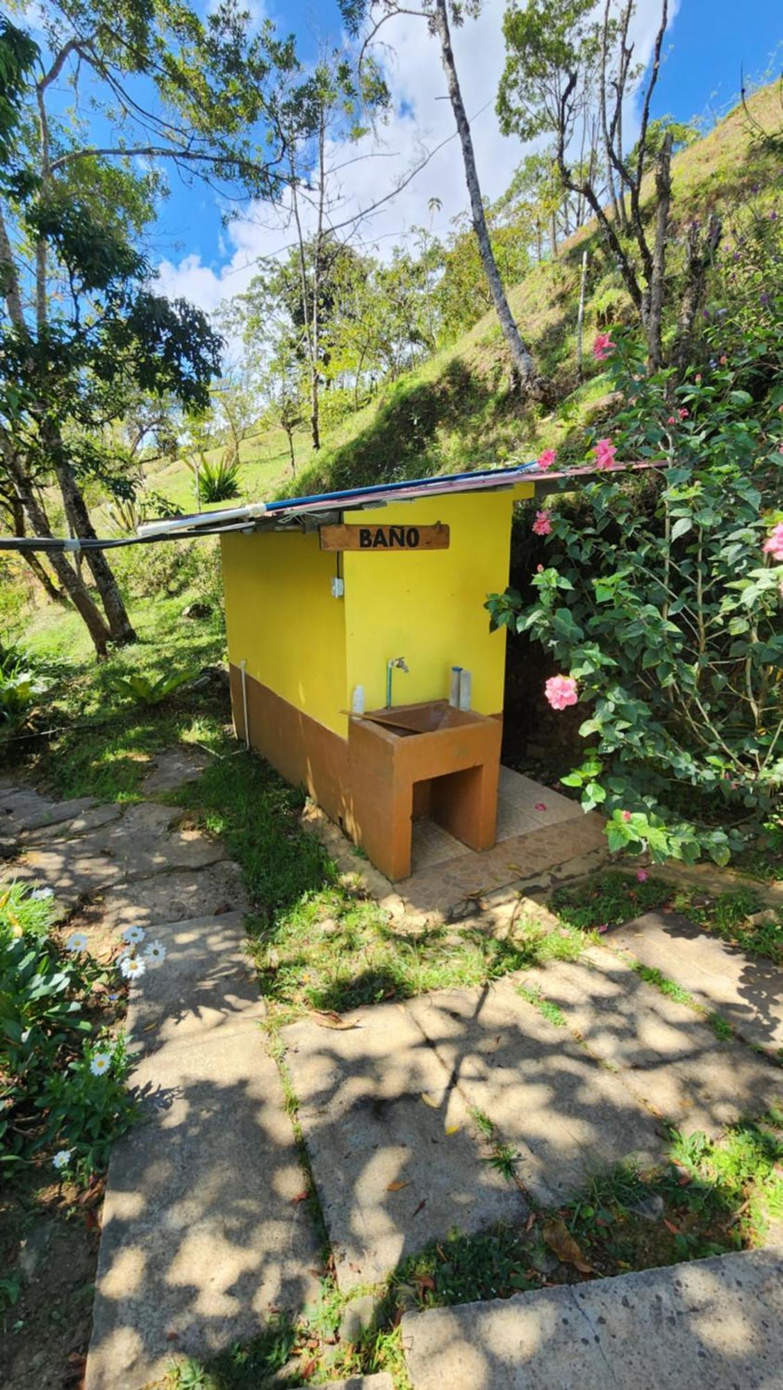 Hospedajes Richie Eco Camp Providencia Bagian luar foto